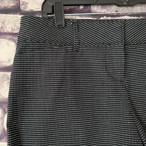 The Limited Black & White Polka Dot Shorts - Picture 2 of 8